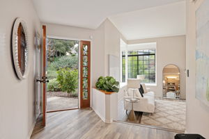 04 - Foyer