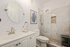 24 - Bathroom 2