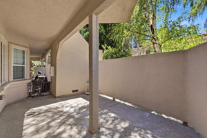 005_F8_748 Northrup St 332