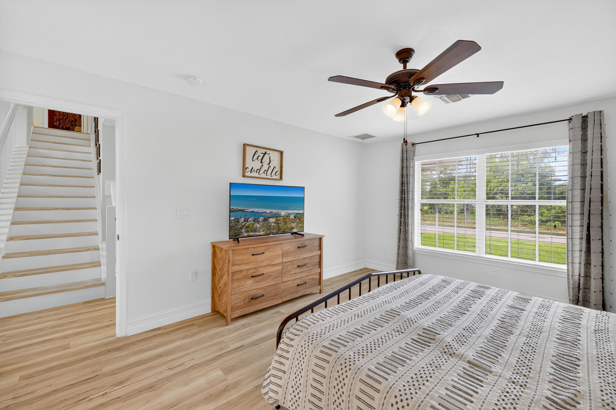 Primary Bedroom 4 of 4