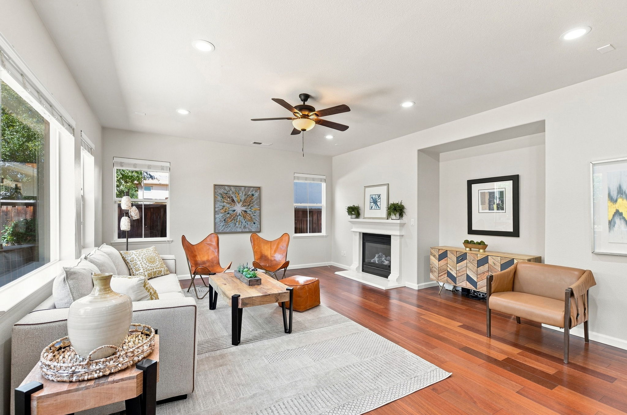 011_F8_749 Ellerbrook St