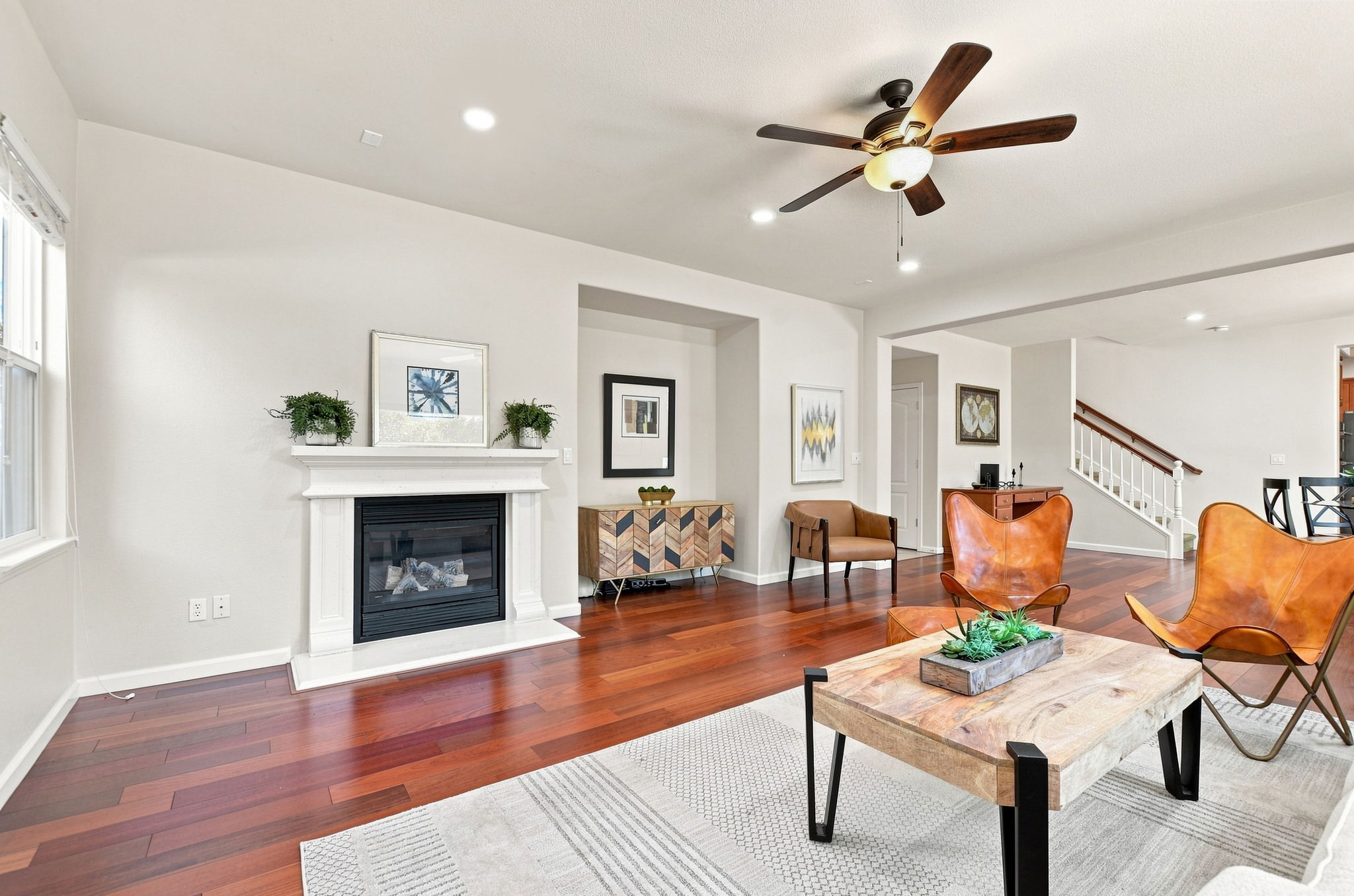 013_F8_749 Ellerbrook St