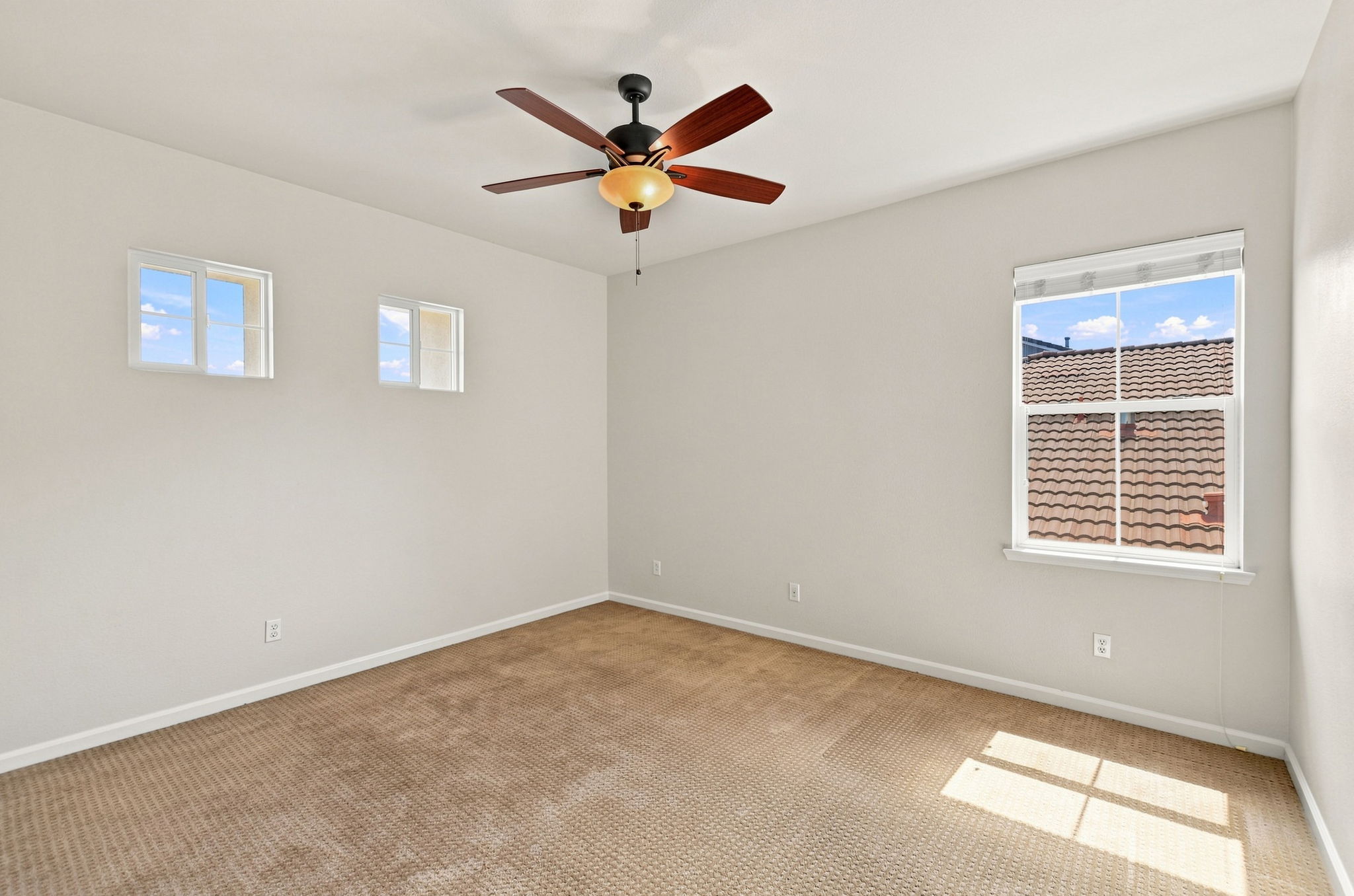 034_F8_749 Ellerbrook St