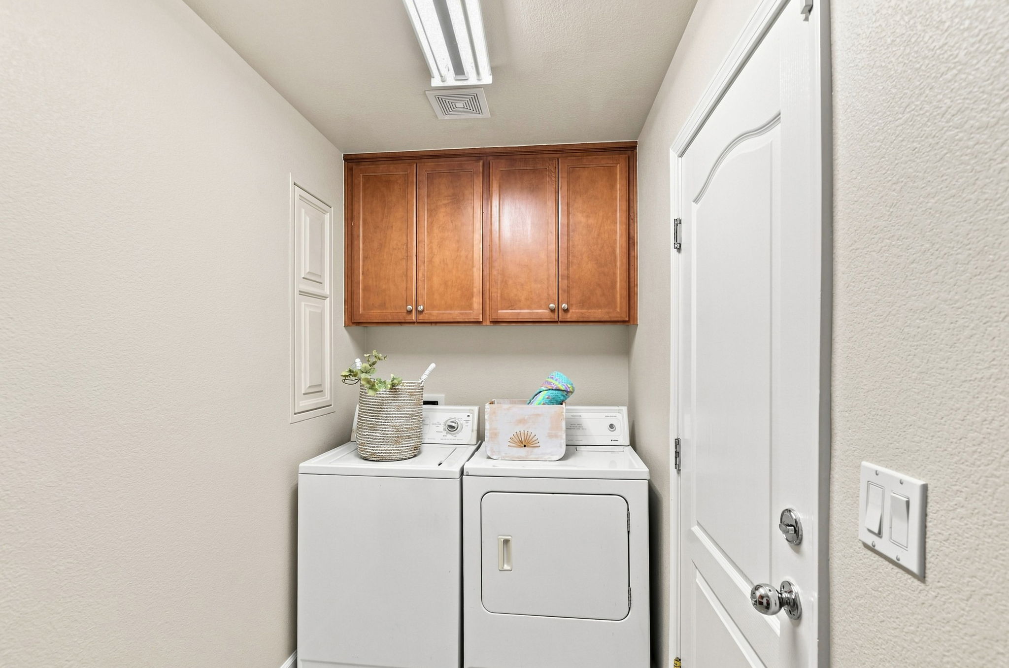 043_F8_749 Ellerbrook St