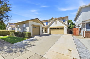 003_F8_749 Ellerbrook St