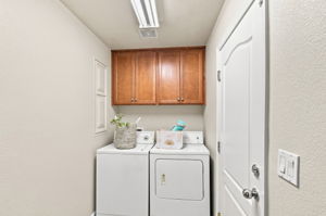 043_F8_749 Ellerbrook St
