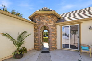 047_F8_749 Ellerbrook St