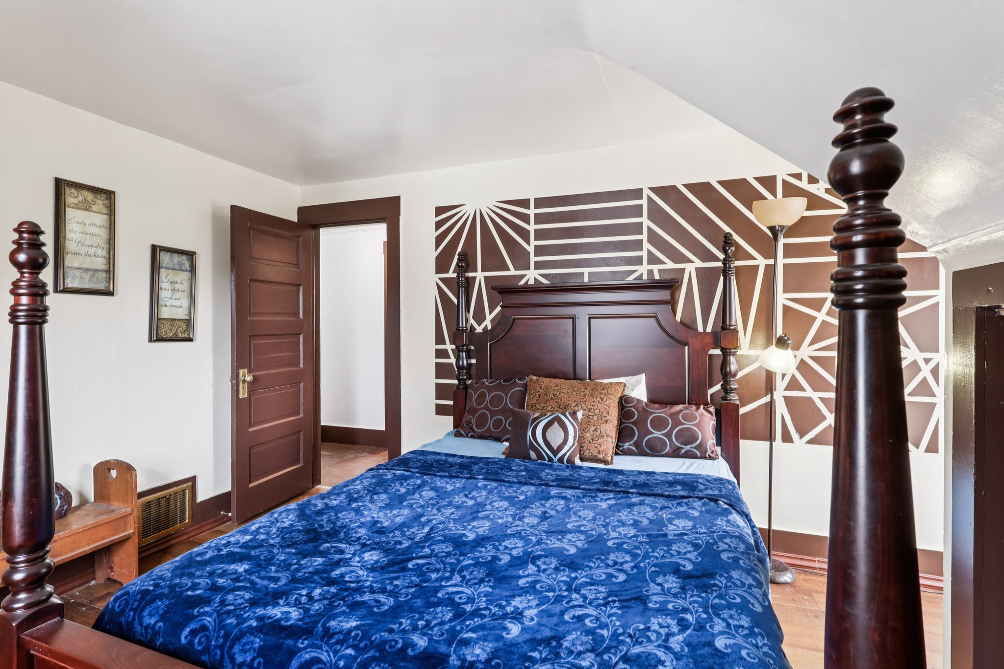 Elma St-S1211-018.jpg