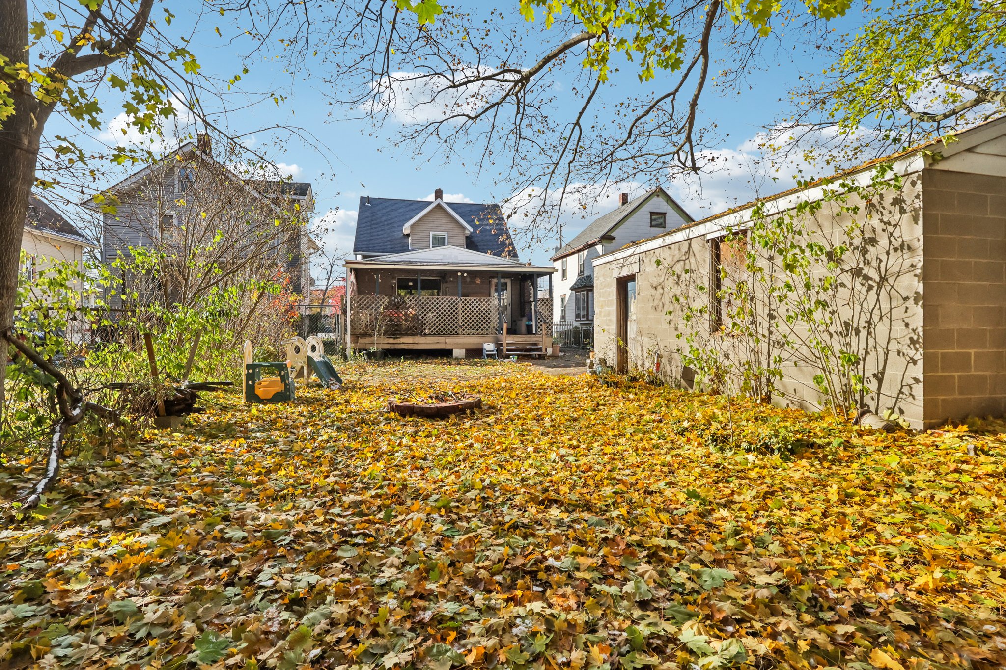 Elma St-S1211-032.jpg