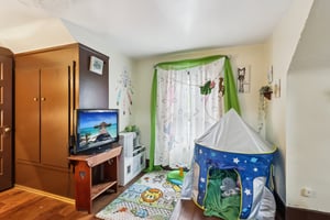 Elma St-S1211-011.jpg