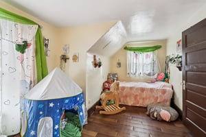 Elma St-S1211-012.jpg