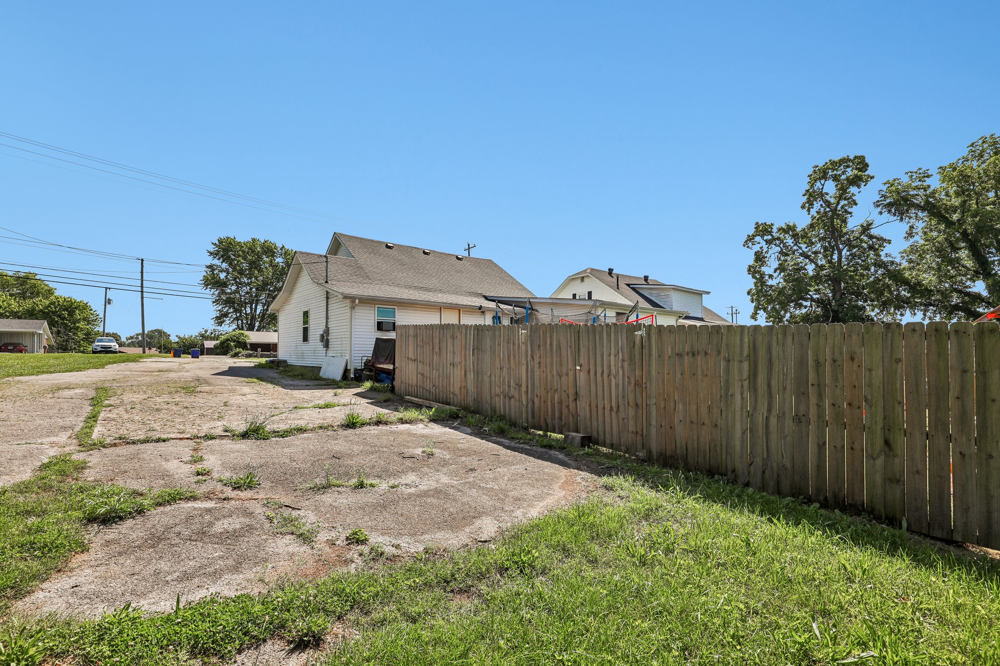 N Main St-S0506-043.jpg