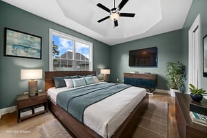 DSC07173 virtually staged.jpeg