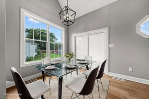 DSC07212 virtually staged.jpeg