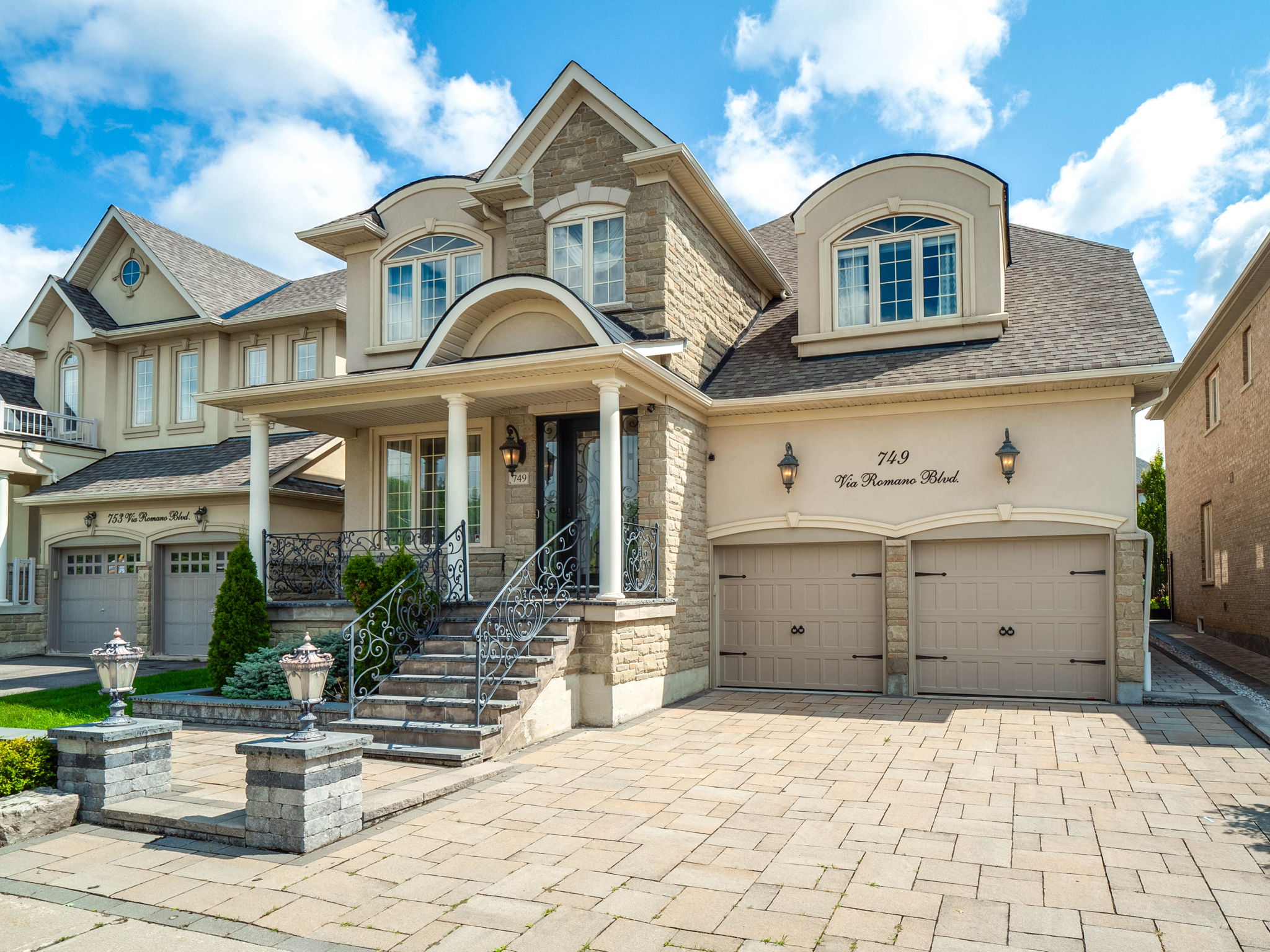 749 Via Romano Blvd Vaughan, ON L6A 0G4