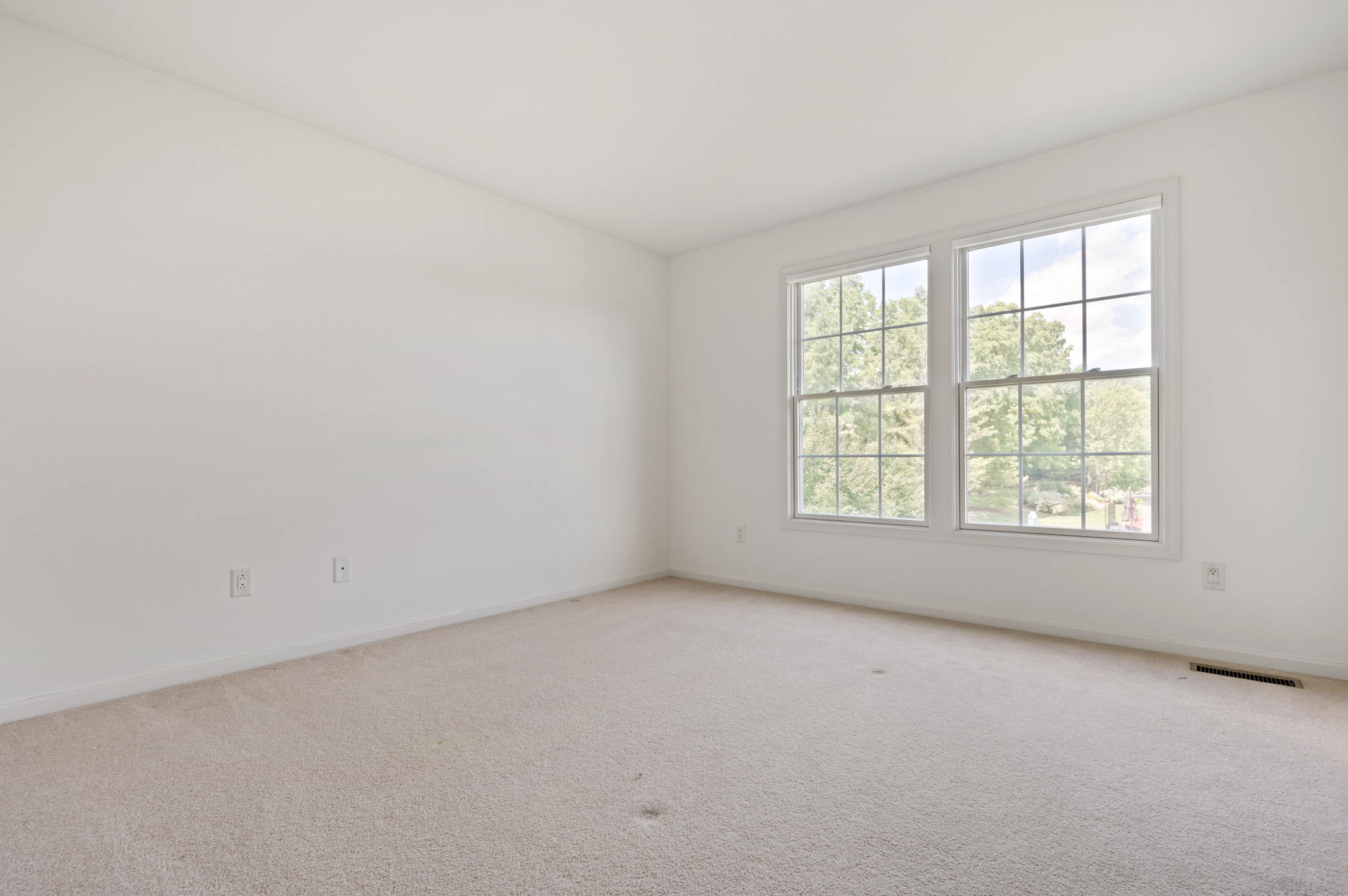  Photo 34
