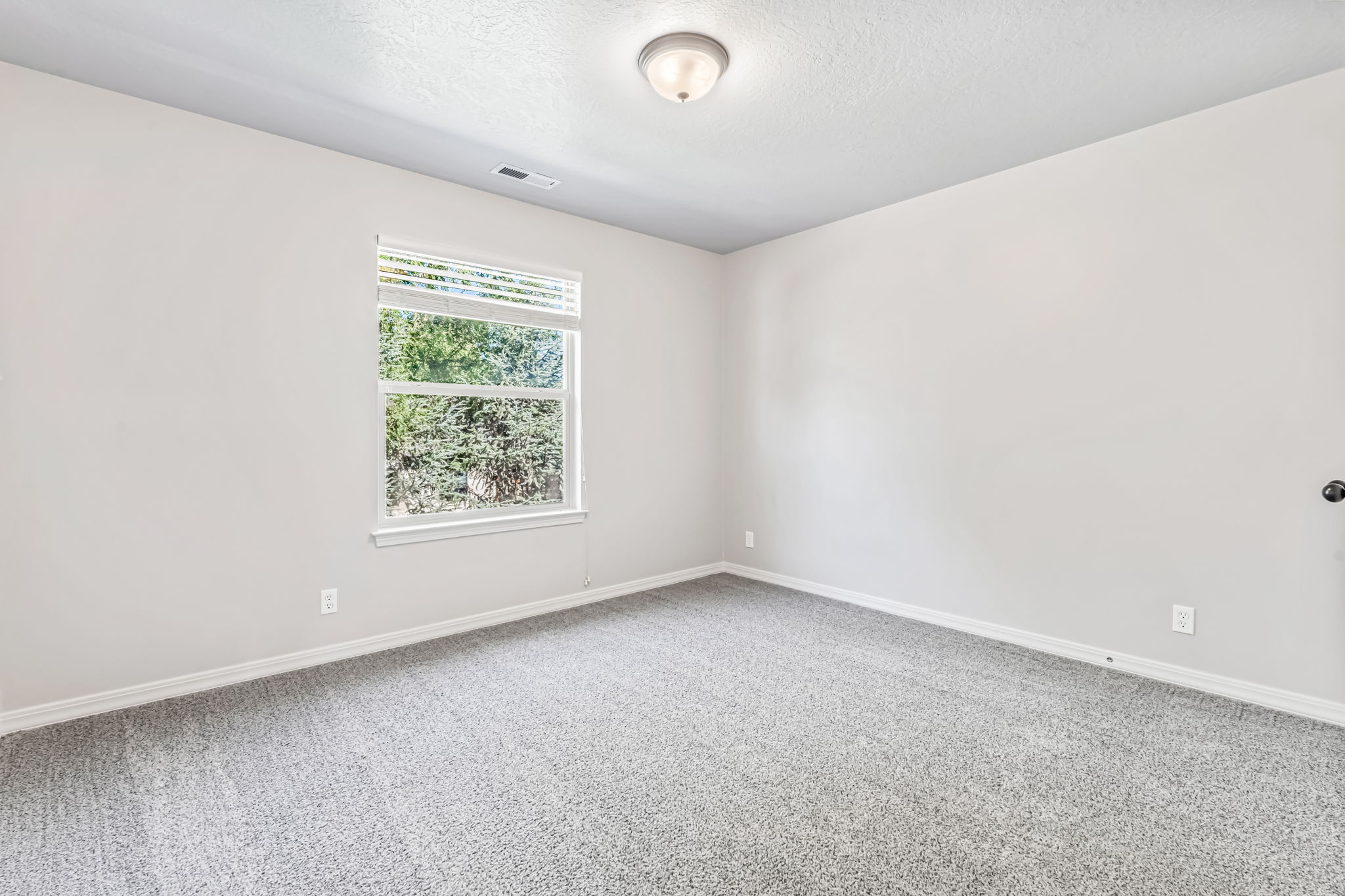 Guest Bedroom 4
