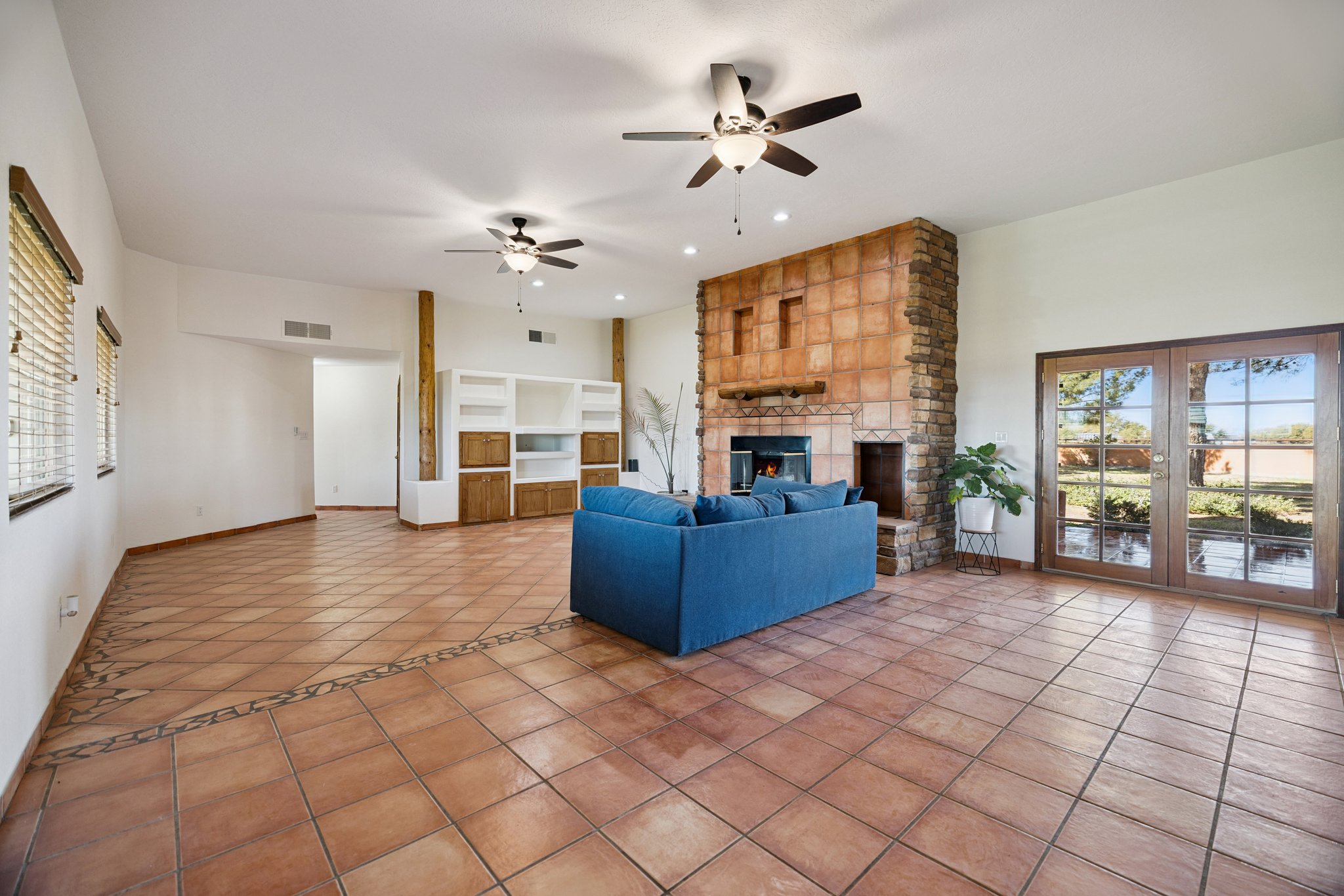 7496 S Linda Lou Rd - 005.jpg