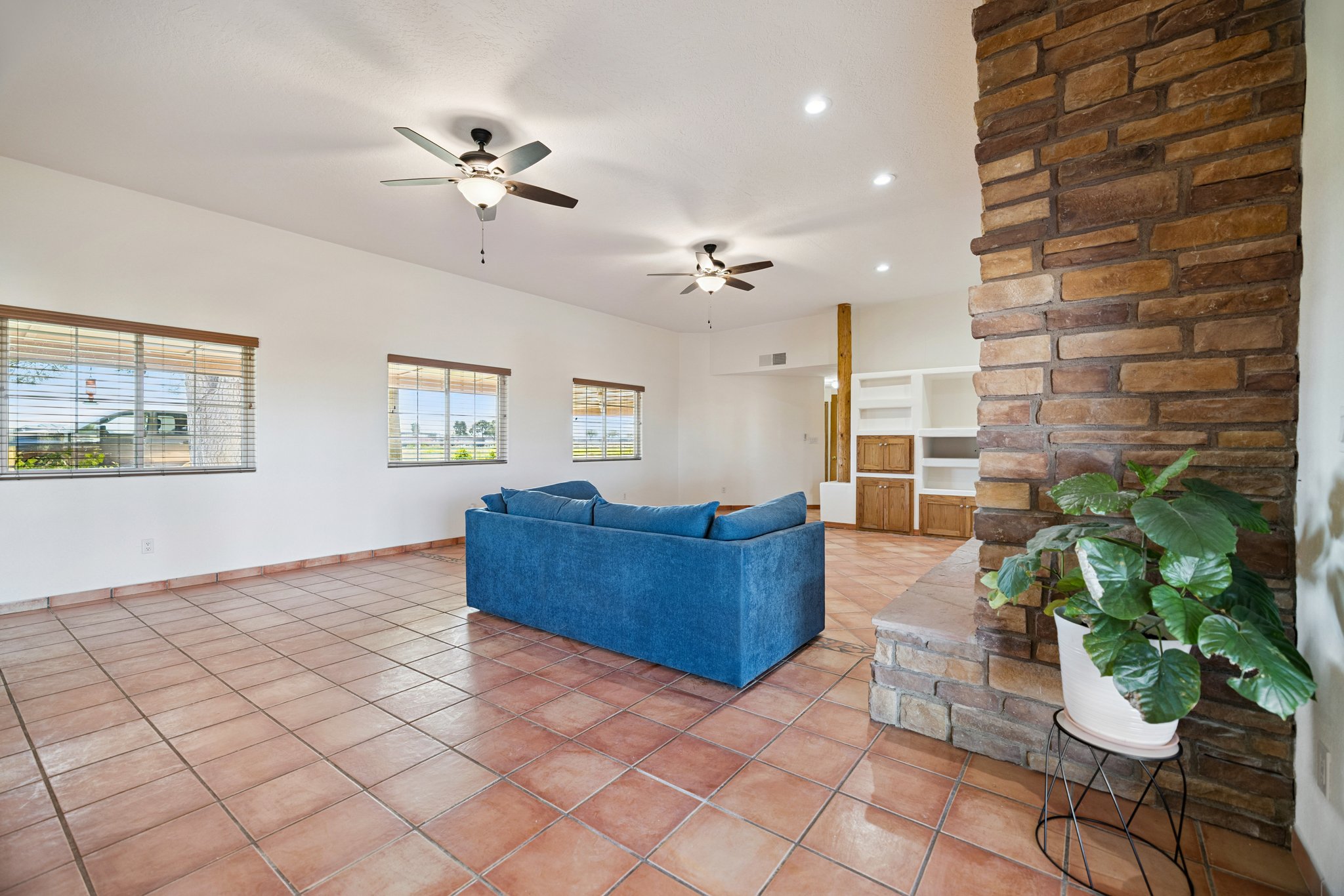 7496 S Linda Lou Rd - 007.jpg