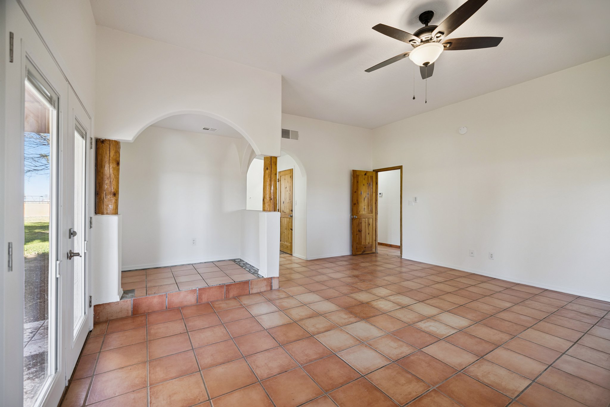 7496 S Linda Lou Rd - 009.jpg