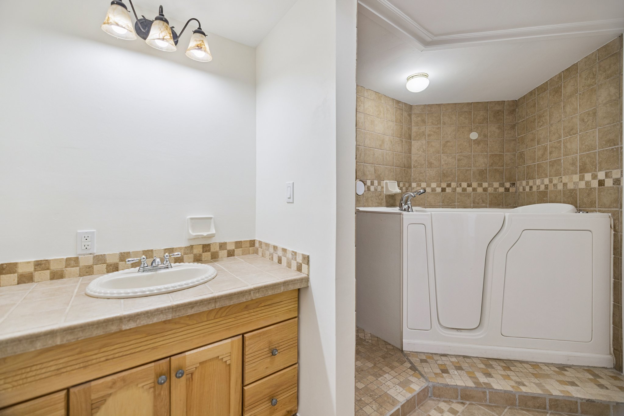 7496 S Linda Lou Rd - 029.jpg