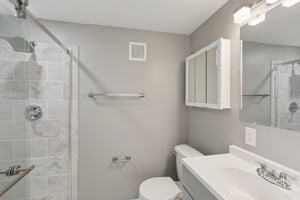 7th St N-S2807-027.jpg