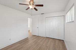 7th St N-S2807-035.jpg