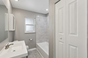 7th St N-S2807-037.jpg