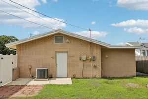 7th St N-S2807-046.jpg