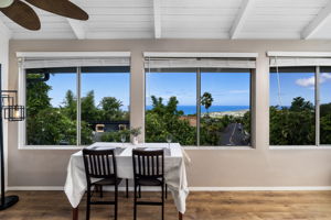 K Bay Window d