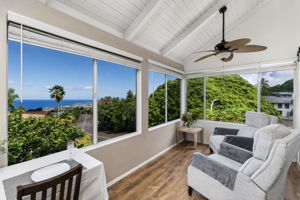K Bay Window e