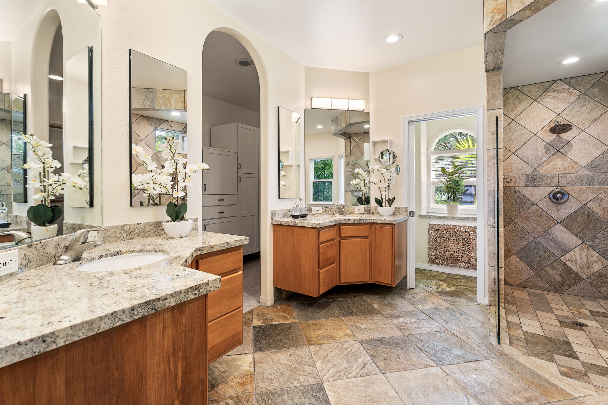 K Bathroom 1a