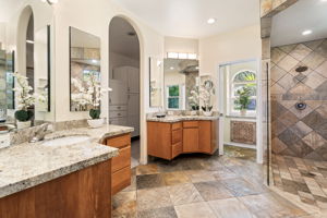 K Bathroom 1a