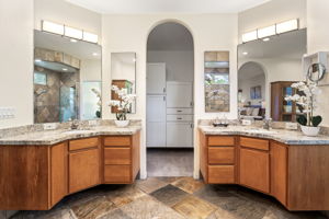 K Bathroom 1b