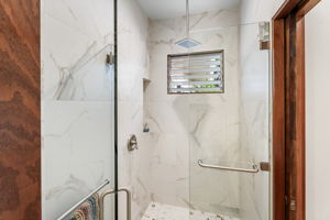 K Bathroom 3b