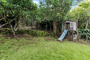 Play Yard b