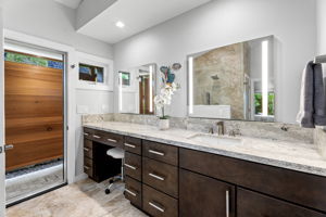 K Bathroom 1b