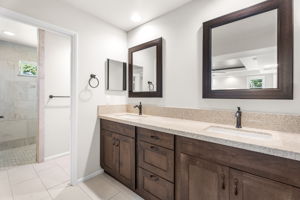 K Bathroom 1a