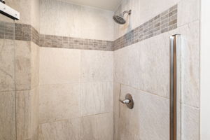 K Bathroom 1b