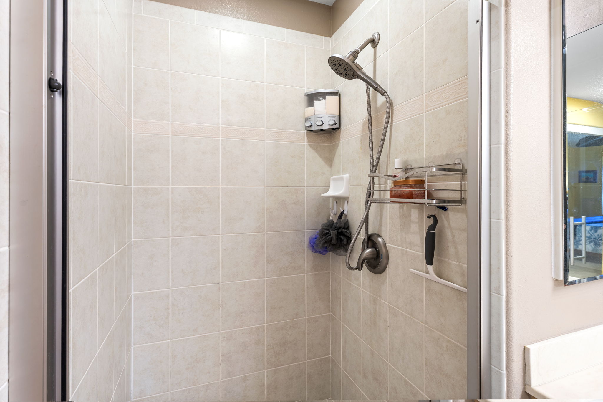 K Bathroom 1b