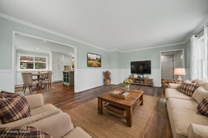 DSC03409 virtually staged.jpeg