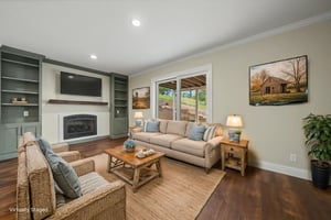 DSC03448 virtually staged.jpeg