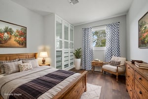 DSC03516 virtually staged.jpeg