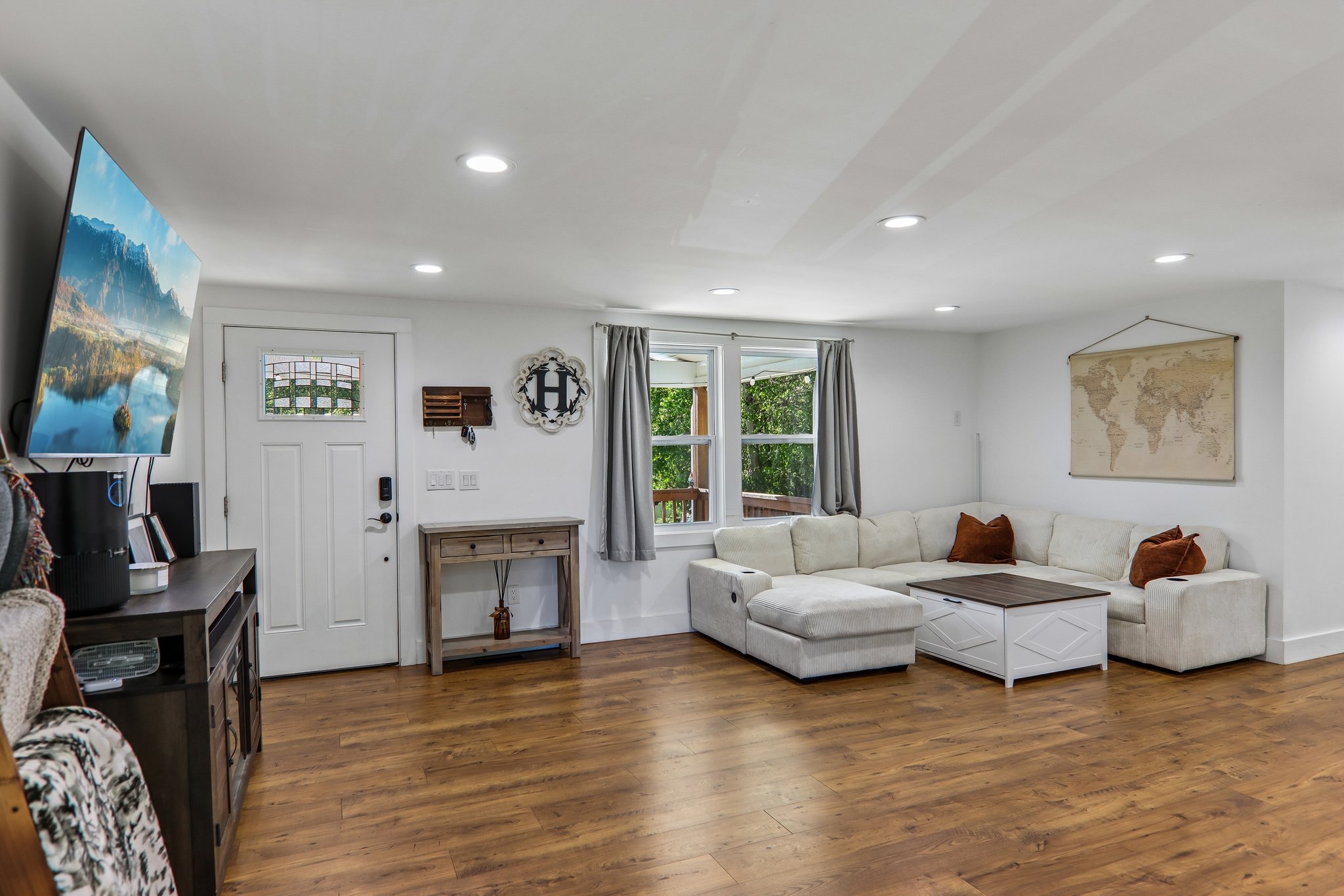 Glenview Rd-S1605-008.jpg
