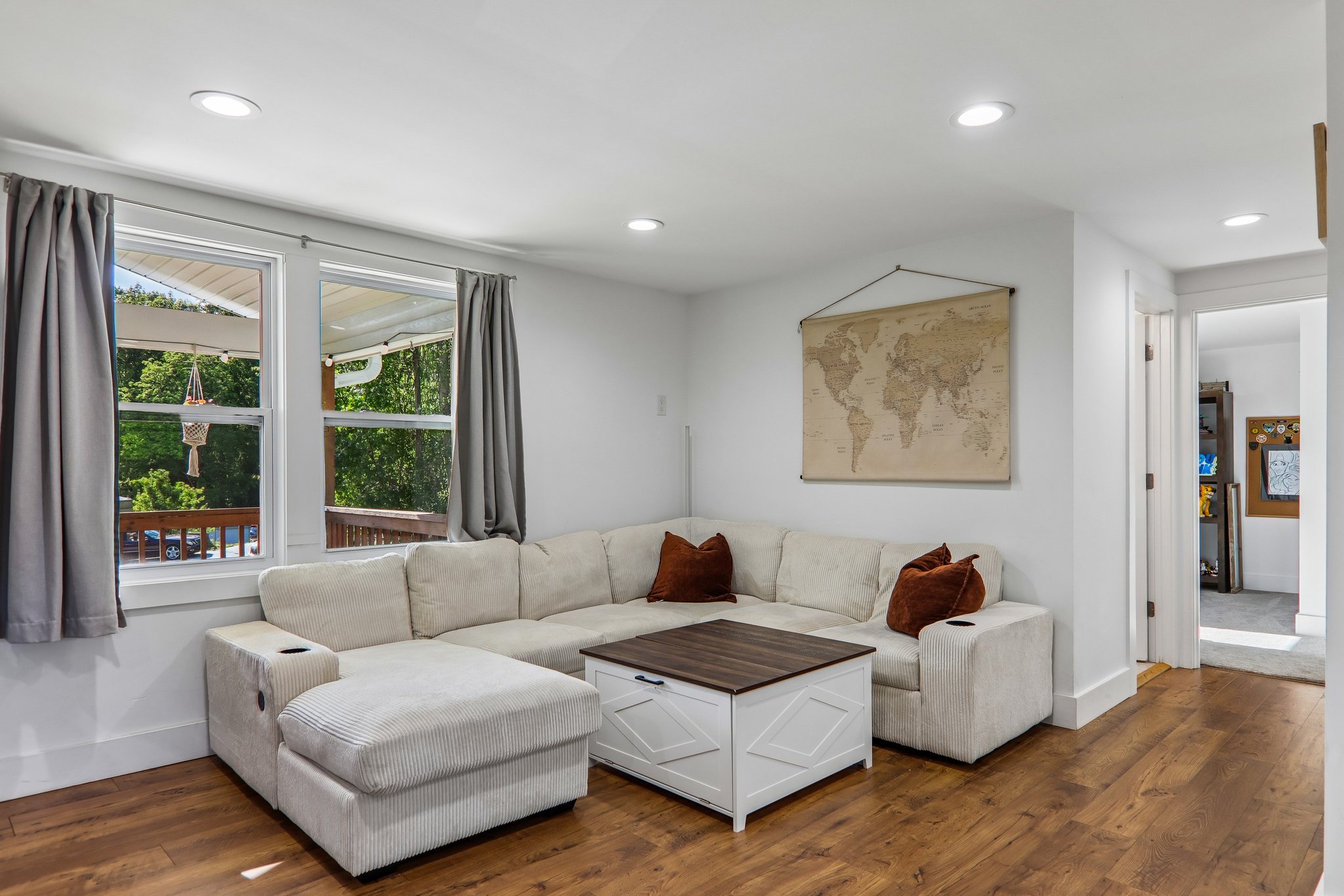 Glenview Rd-S1605-016.jpg