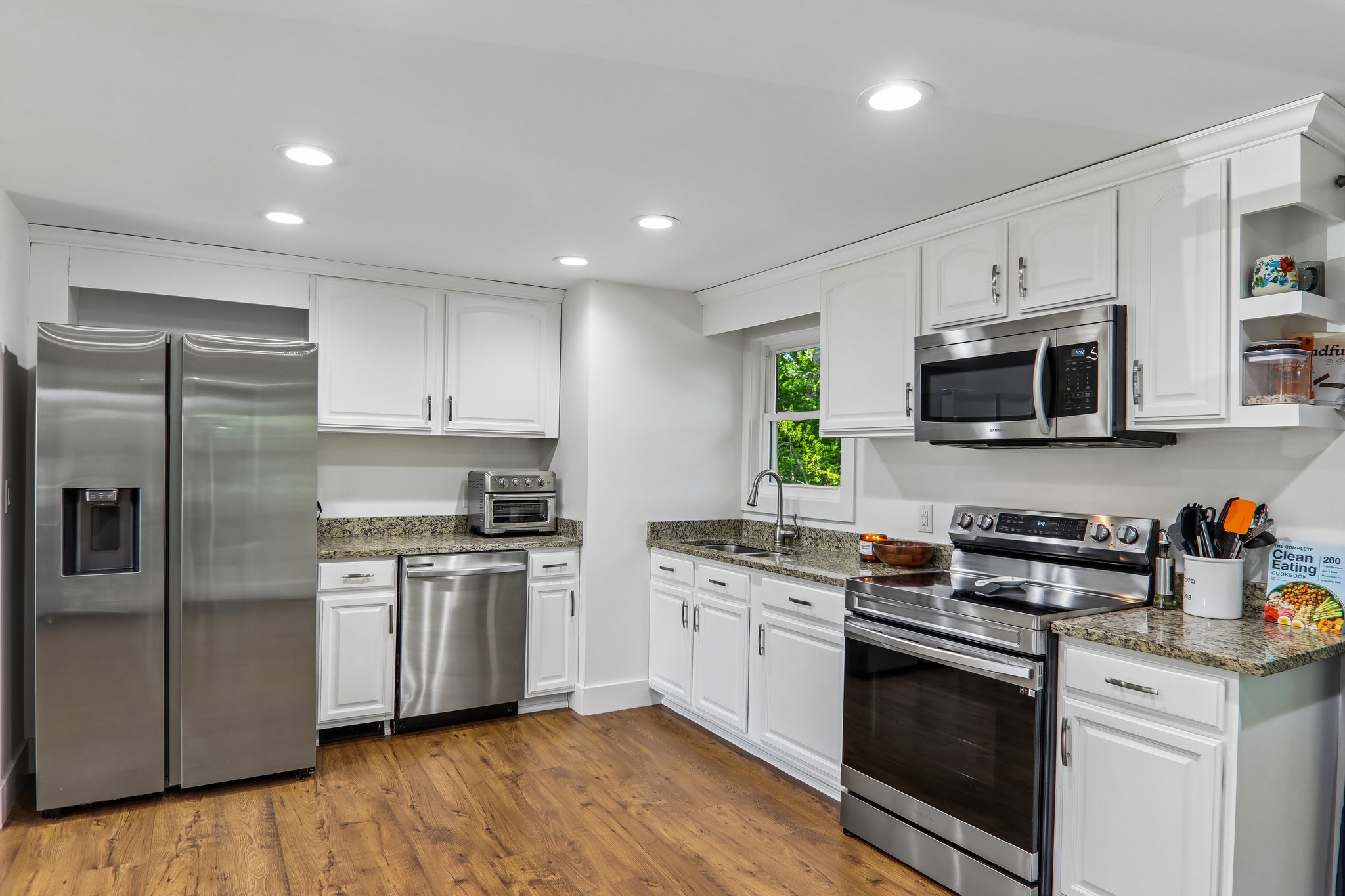 Glenview Rd-S1605-021.jpg