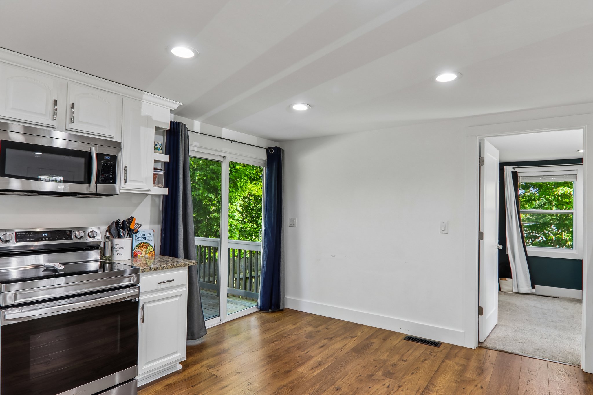 Glenview Rd-S1605-022.jpg