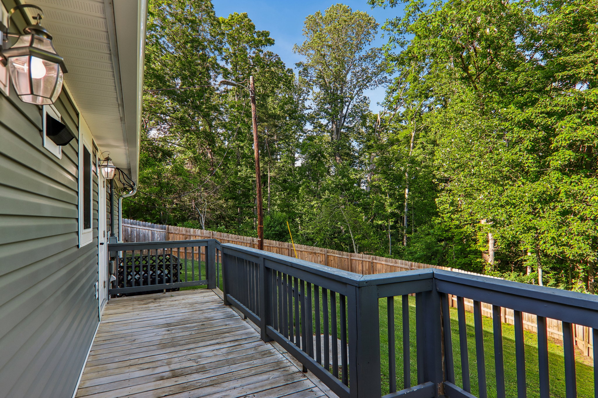 Glenview Rd-S1605-036.jpg