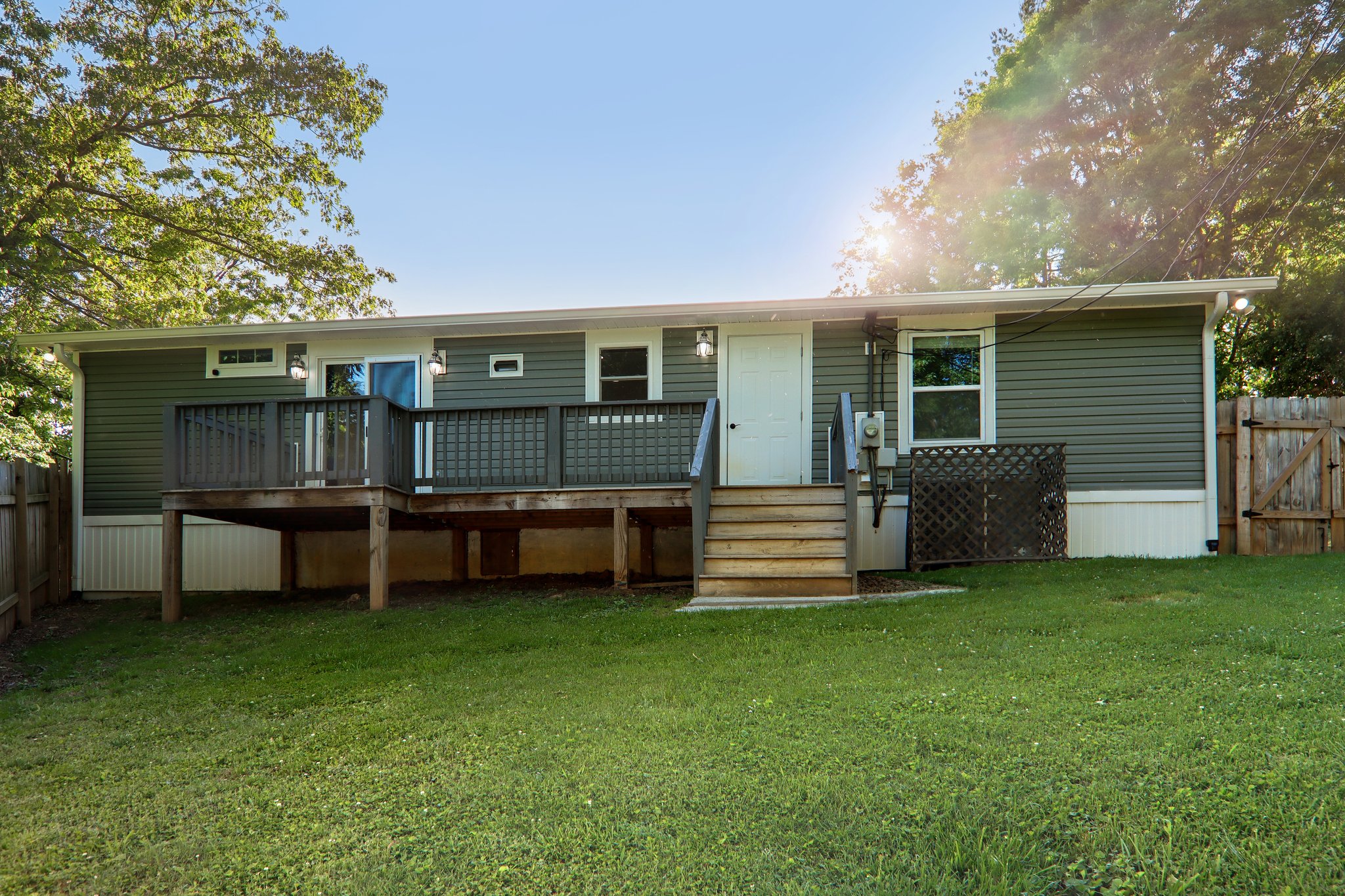 Glenview Rd-S1605-039.jpg