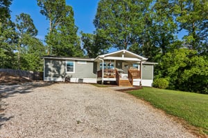 Glenview Rd-S1605-001.jpg